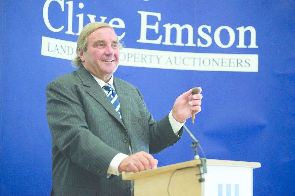 Clive Emson