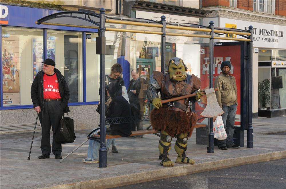 Gartogg from Star Wars at the bus stop in Maidstone