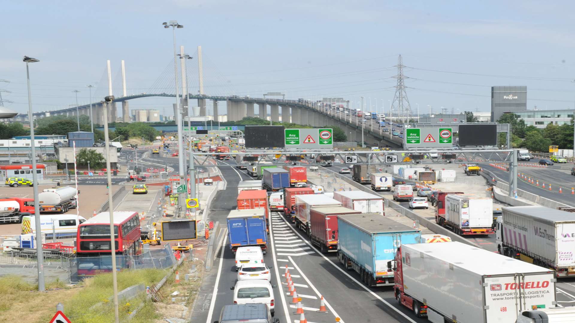 Queuing traffic for the Dartford crossing