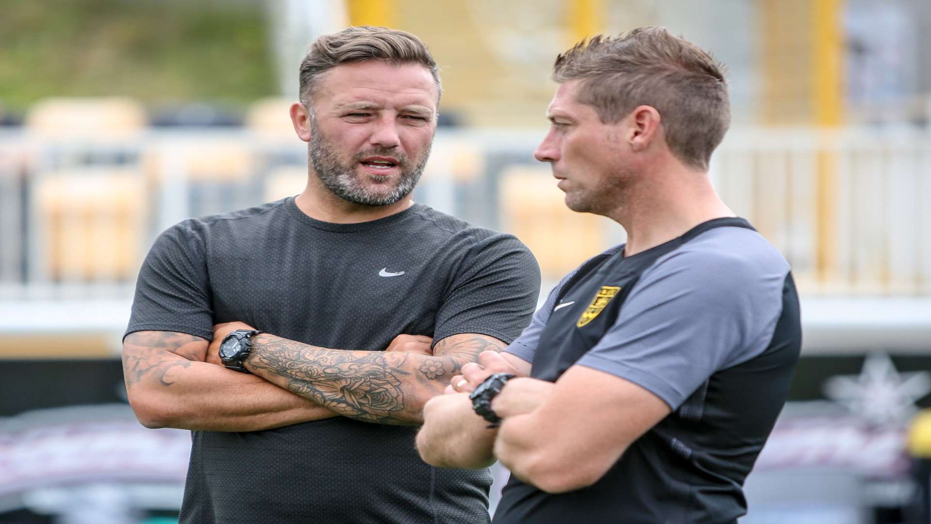 Stones boss Jay Saunders in conversation with assistant Nicky Southall Picture: Matthew Walker