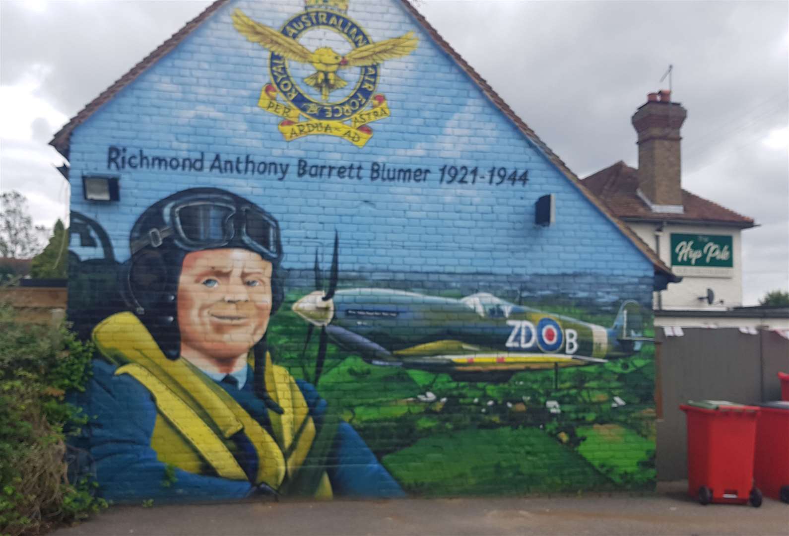 The mural on the side of the Hop Pole pub