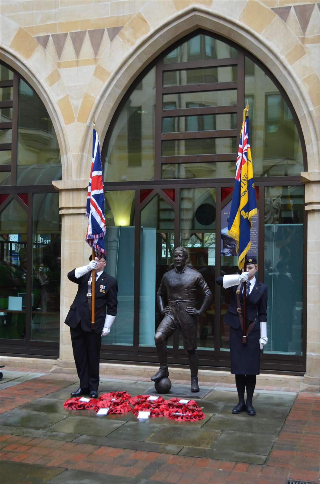 A guard of honour and wreaths at the memorial ceremony at Walter Tull's statue at Northampton Guildhall. Picture courtesy of Grahm Tutthill. (1422378)
