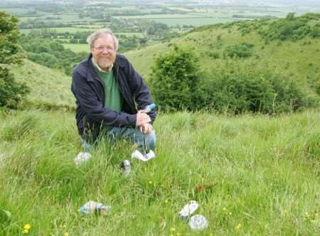 Author Bill Bryson helps collect litter at Wye
