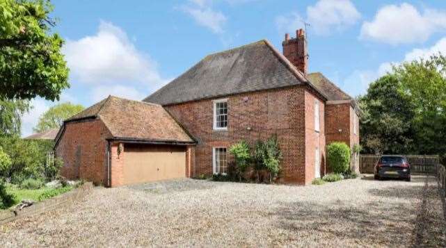 £675,000 will buy you half a mansion in Sittingbourne. Picture: Zoopla / Harrison Homes