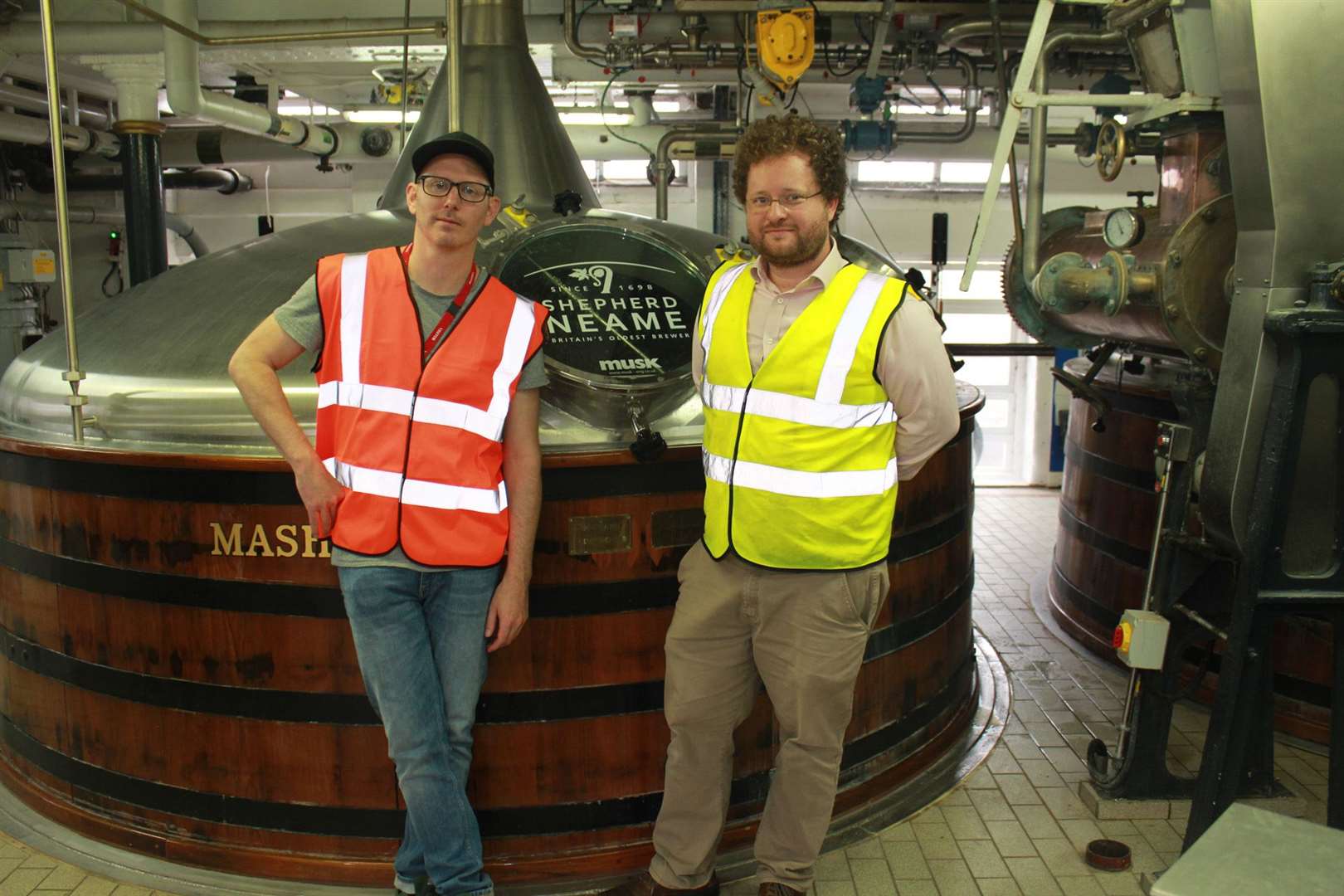 David Peuriere, head brewer at St Eriks and Shepherd Neame brewery manager Rupert Hodgkins (19018310)