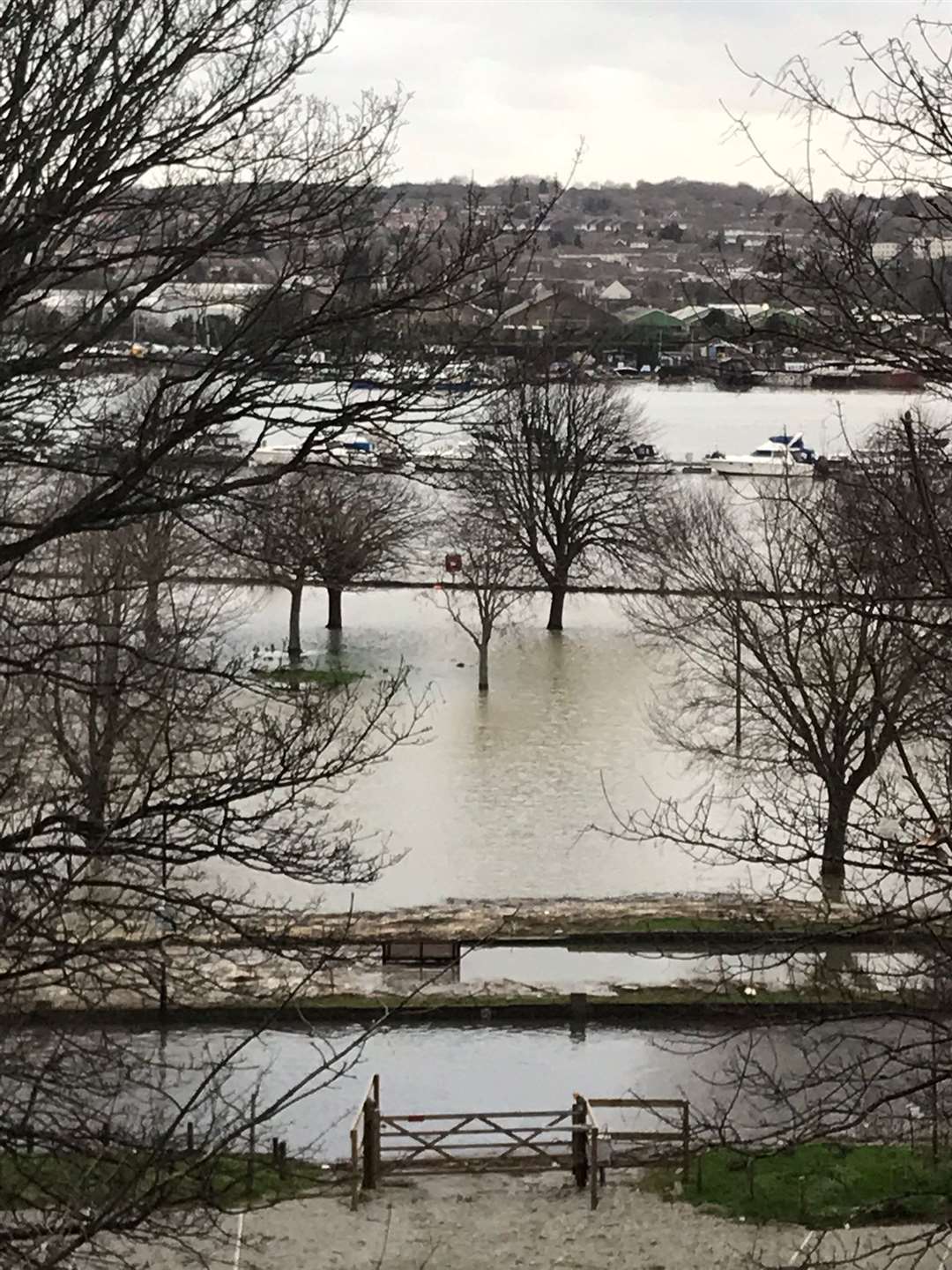 Flooding at the Esplanade in Rochester. Image: the Caithness family