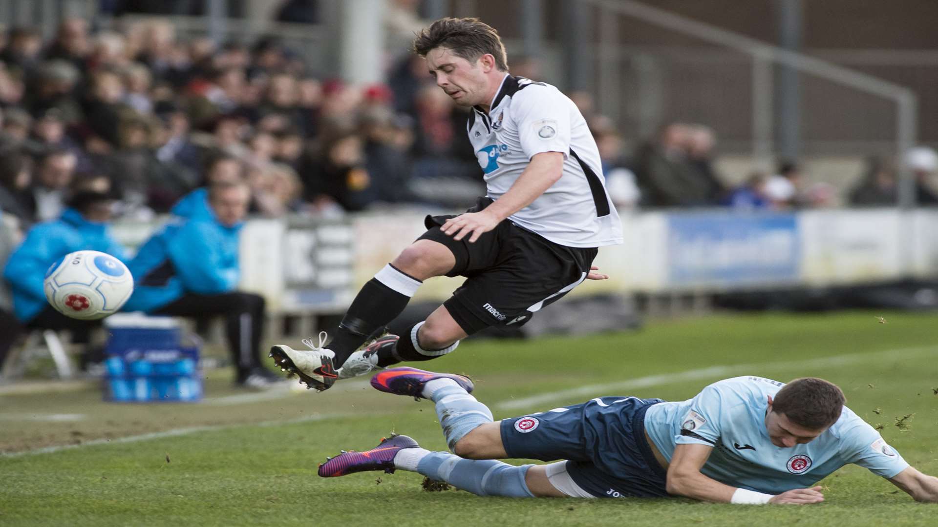 Lee Noble in action for Dartford against Poole in December Picture: Andy Payton