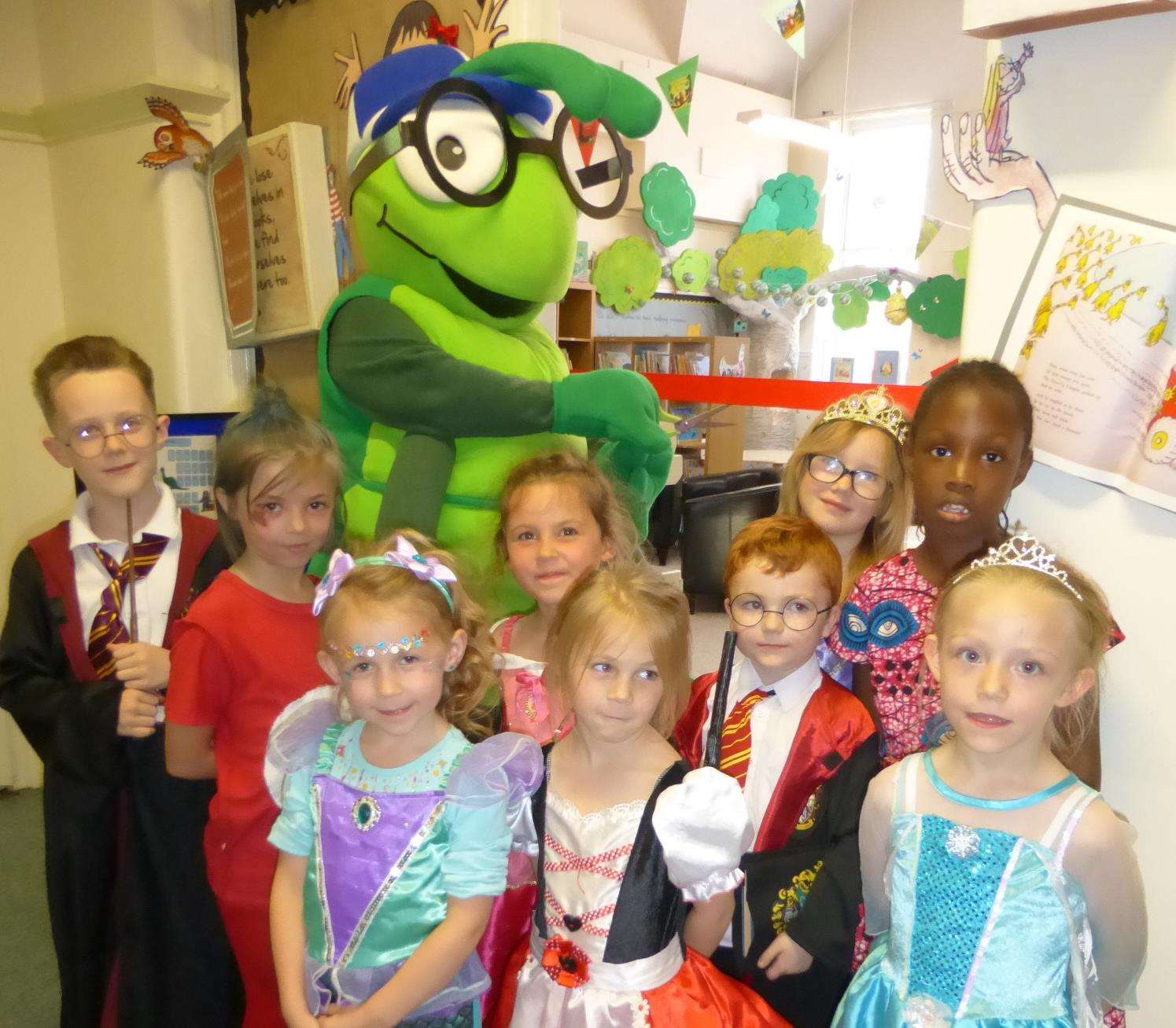 Buster Bug opens the new library at Luton Infant and Nursery School in Chatham. (2747620)