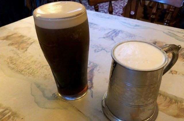 The Apprentice went for a pint of the black stuff and said the Guinness was pretty good. My Whitstable Bay Pale Ale was served in a pewter tankard