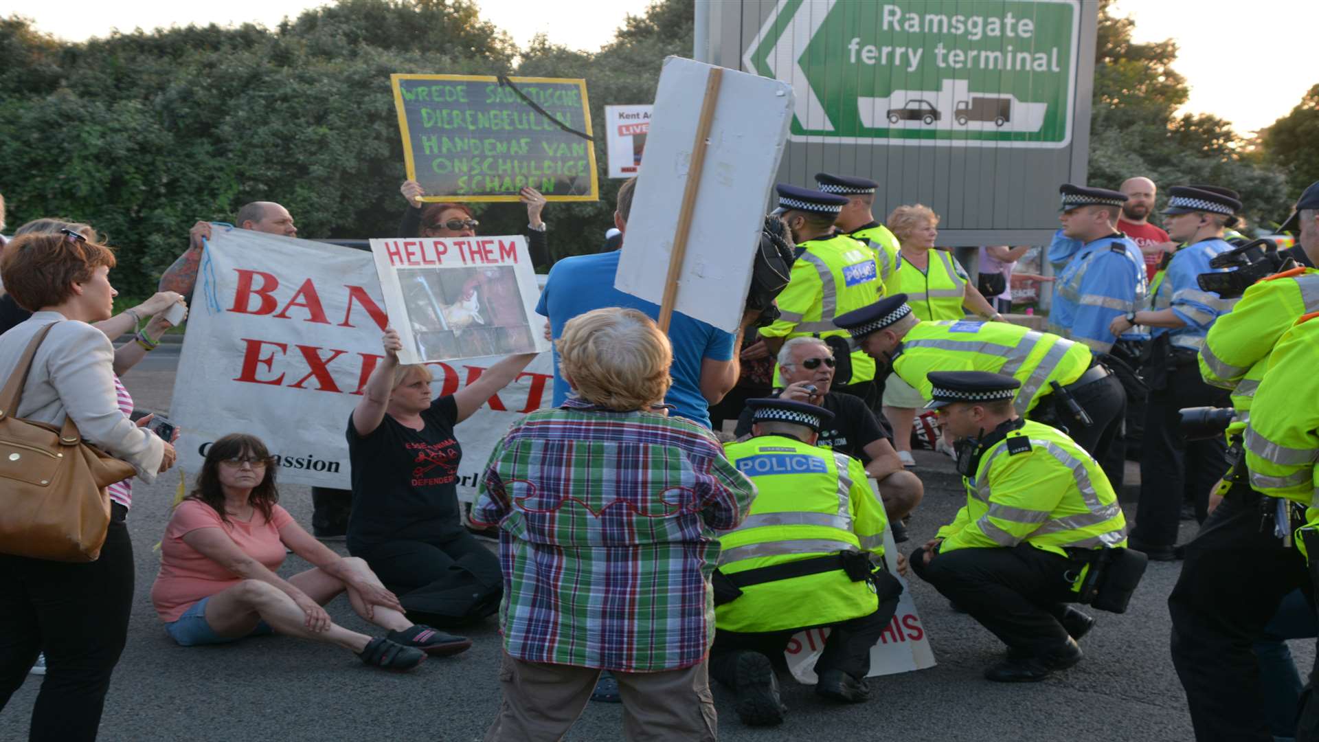 Protesters campaign against live animal exports at Ramsgate Port