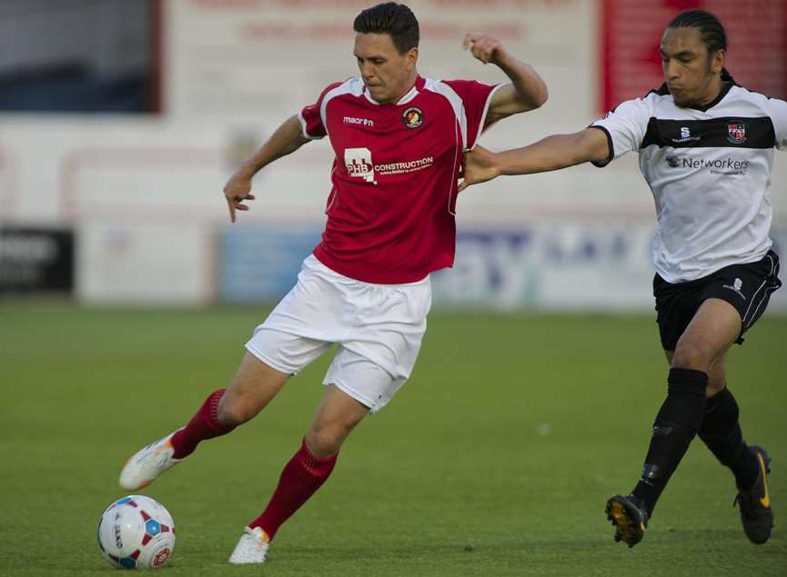 Joe Howe gets down the right wing for Ebbsfleet Picture: Andy Payton