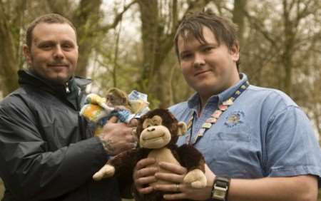 Primate keeper, Matt Crittenden with Build A Bear Workshop Manager, Jonathan Cage
