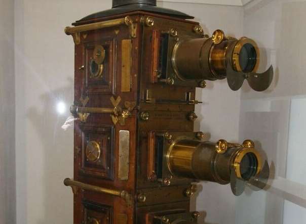 David Francis and Joss Marsh's magic lantern, which the pair toured around the USA