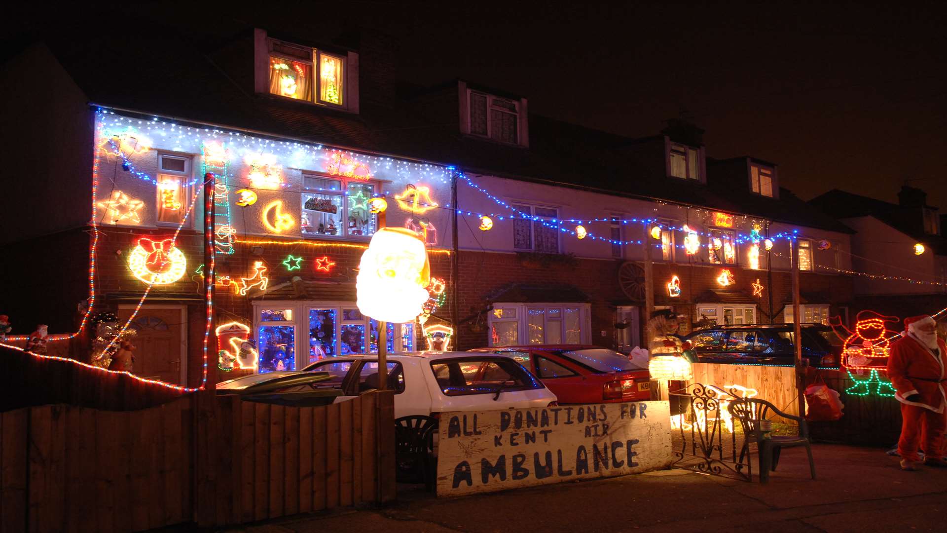 Obie was well-known for his Christmas displays which raised money for charity