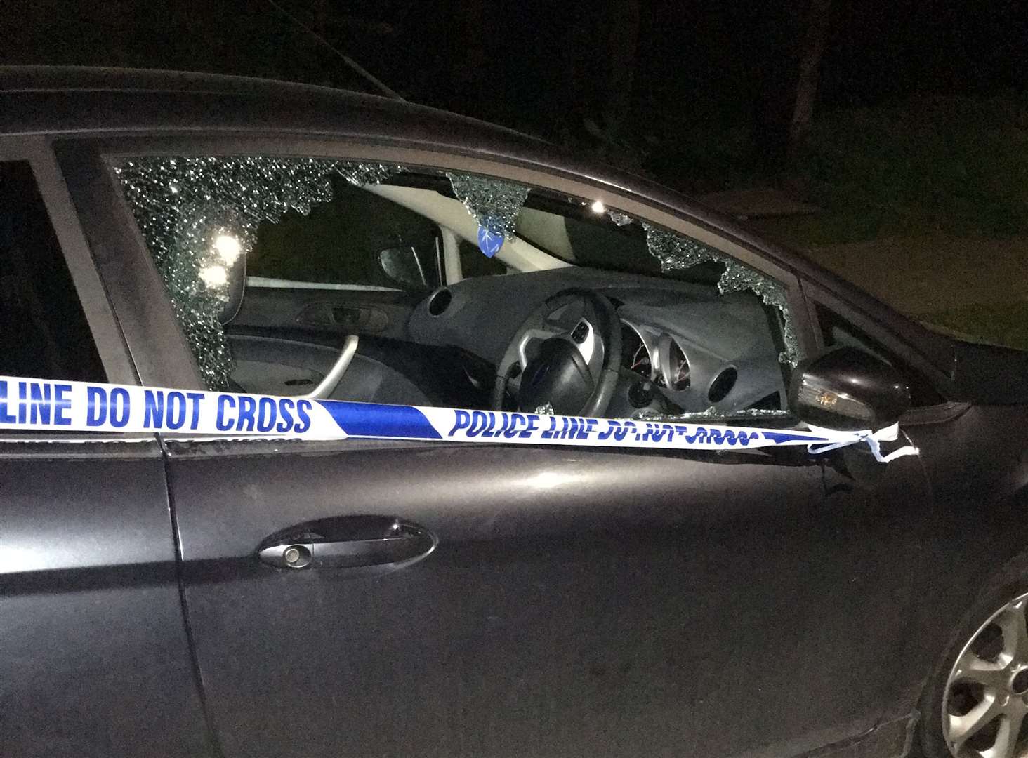 A smashed car window in Spring Lane (9015823)