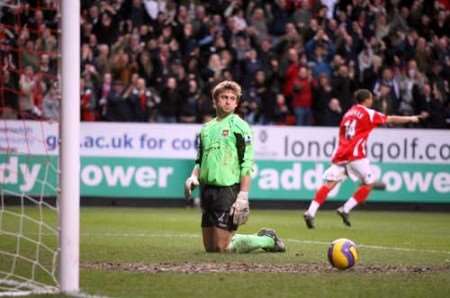 West Ham keeper Robert Green is helpless to prevent Jerome Thomas making it 4-0. Picture: MATT WALKER