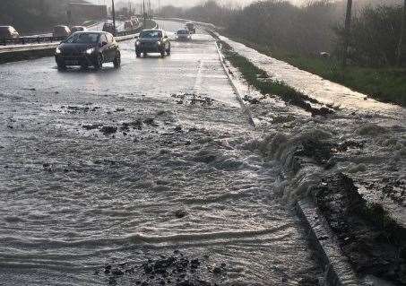 Water on the A249. Picture: @HighwaysSEAST (8291845)