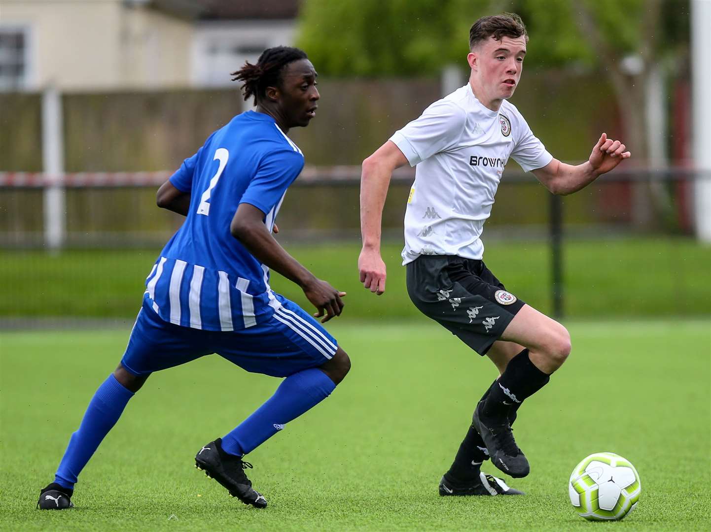 Bromley look to get the better of Metrogas during the Kent Merit Under-16 Boys Cup Final. Picture: Matt Bristow