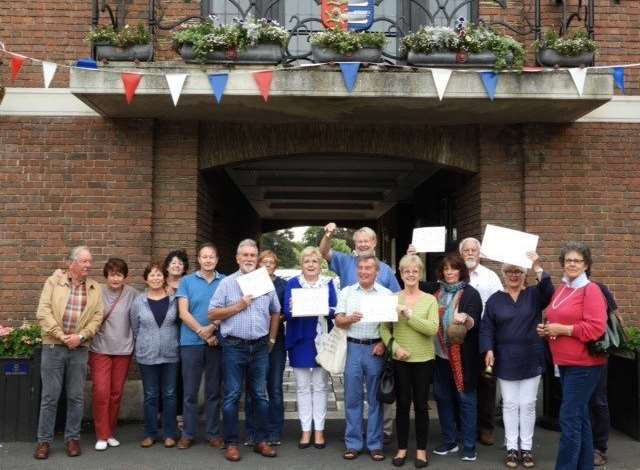 Residents against stopping the chimes started a petition which now has 4,000 signatures