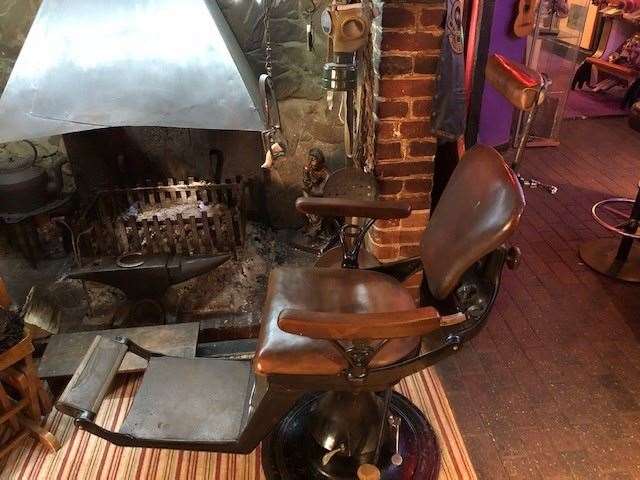 I assume it’s an old chair from a barbershop, but it might be a dental chair – either way I’m sure you’d be warm enough sat there