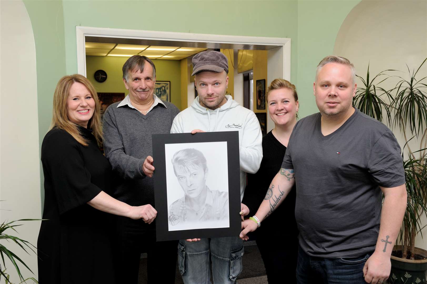 (L-R) Sue Terry, who helped Mike win the bid on ebay, Mike Trout, who won the picture, artist Jay Pritchard, Sam & Warren Mowle.
