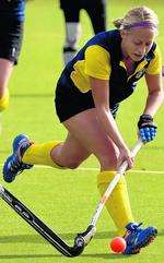 Lizzie Daniels of Maidstone Hockey Club