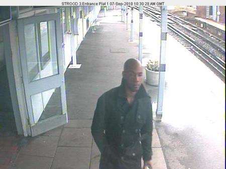 Gang who rob passengers travelling into Medway stations