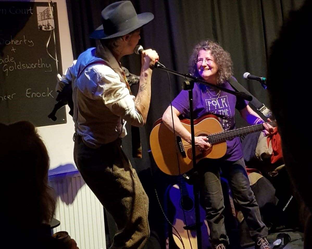 Pete Doherty performs with Morag Butler. (19262024)