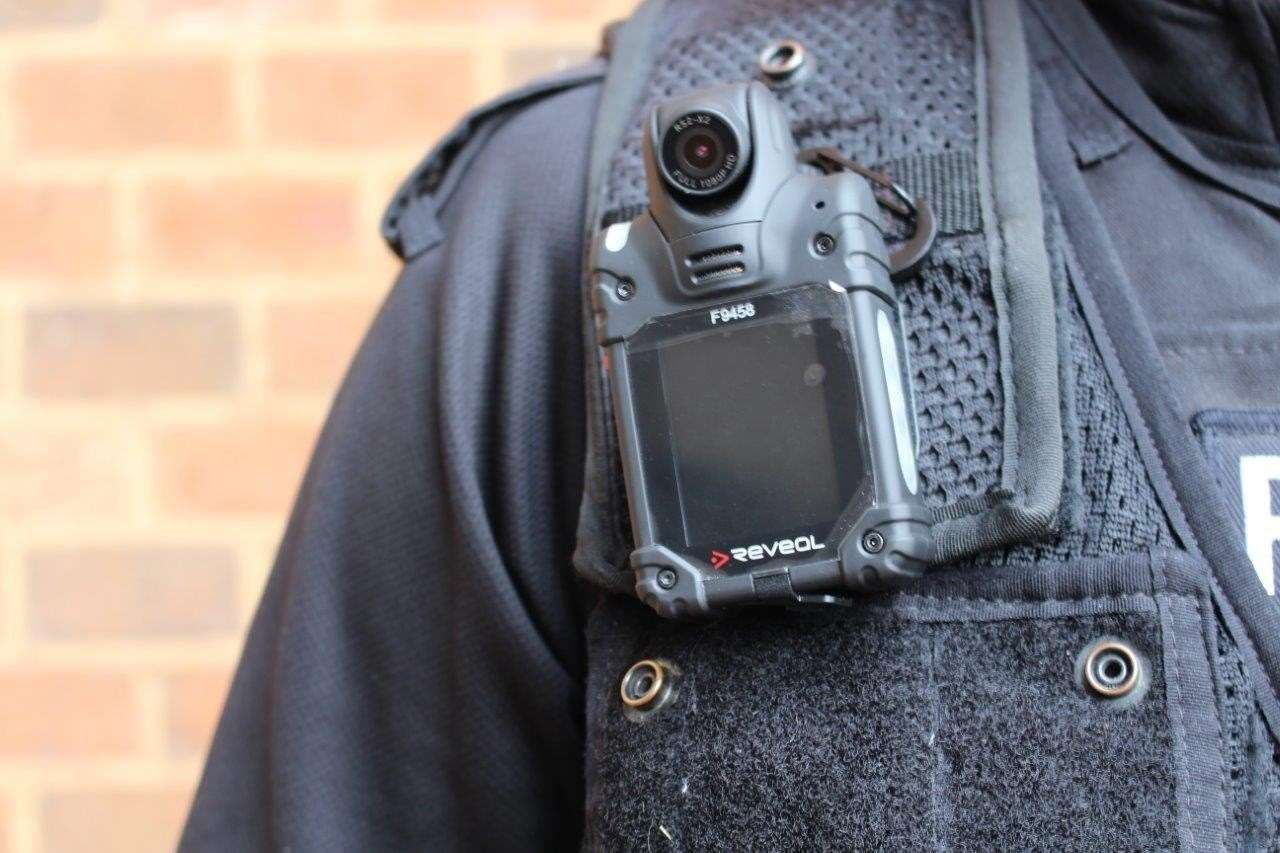 At least 5 members of door staff must wear a body-worn camera