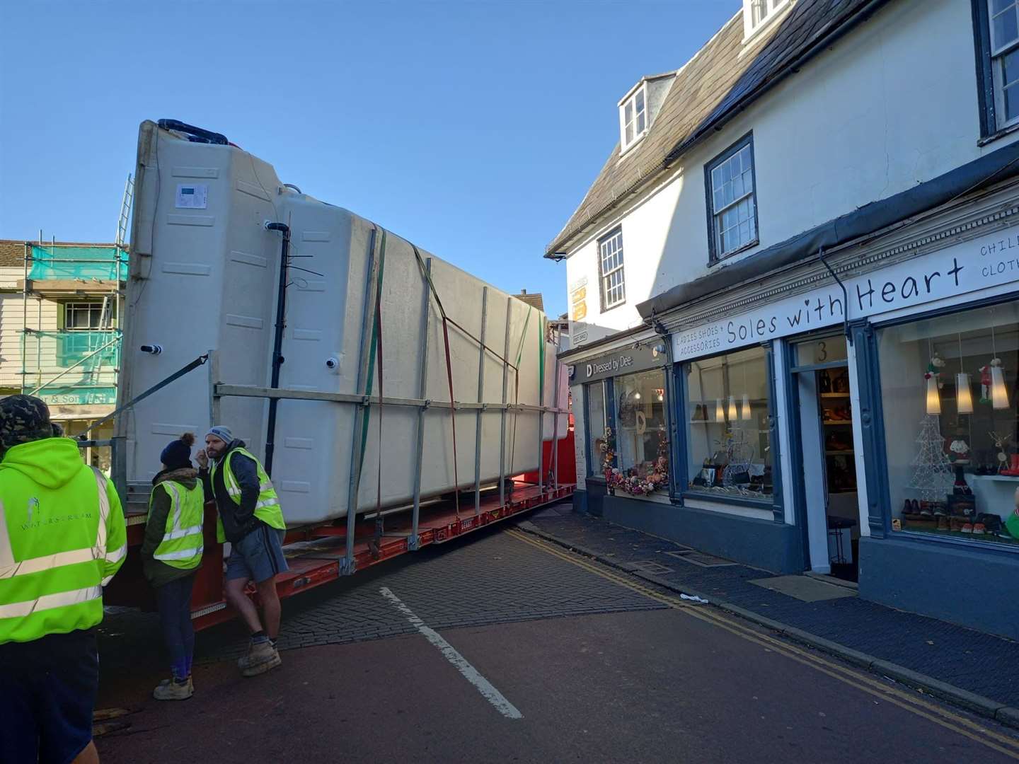 West Malling came to a standstill after the pool became wedged