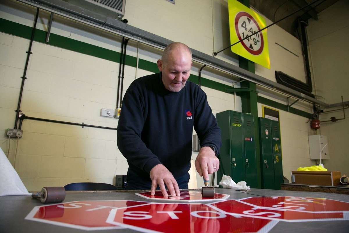 Steve Hammond makes signs at Britain's Bravest Manufacturing Company