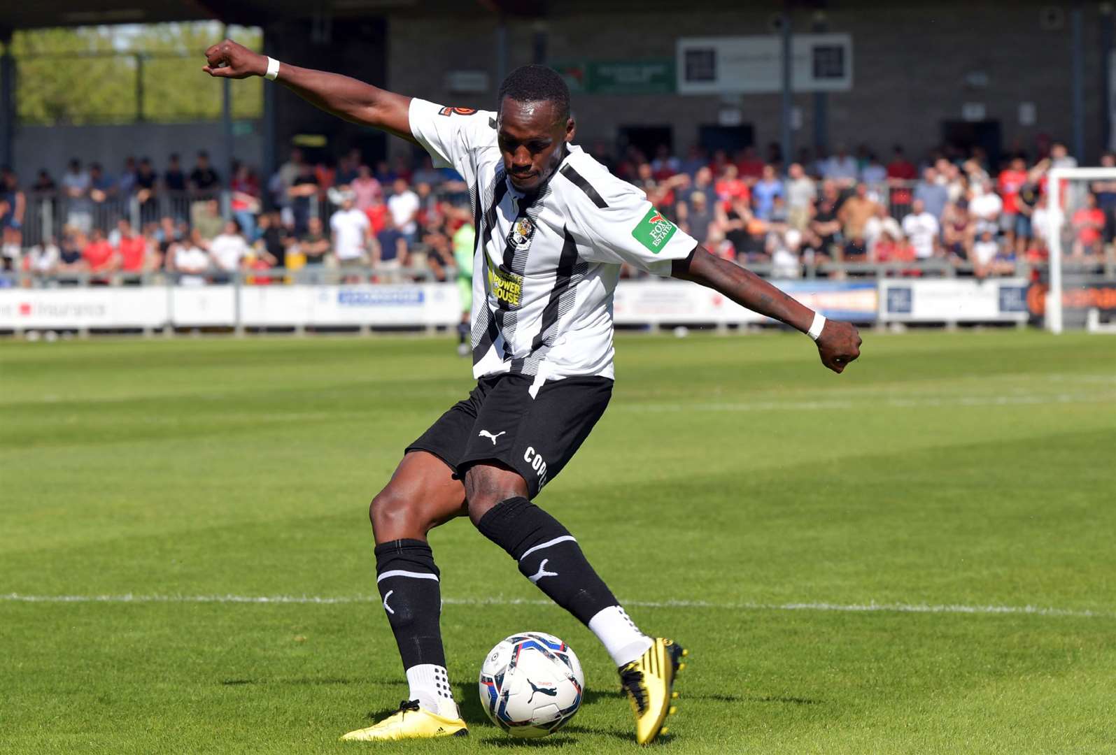 Defender Kristian Campbell scored at the weekend for Dartford but it was a miserable trip to Farnborough for them. Picture: Keith Gilliard