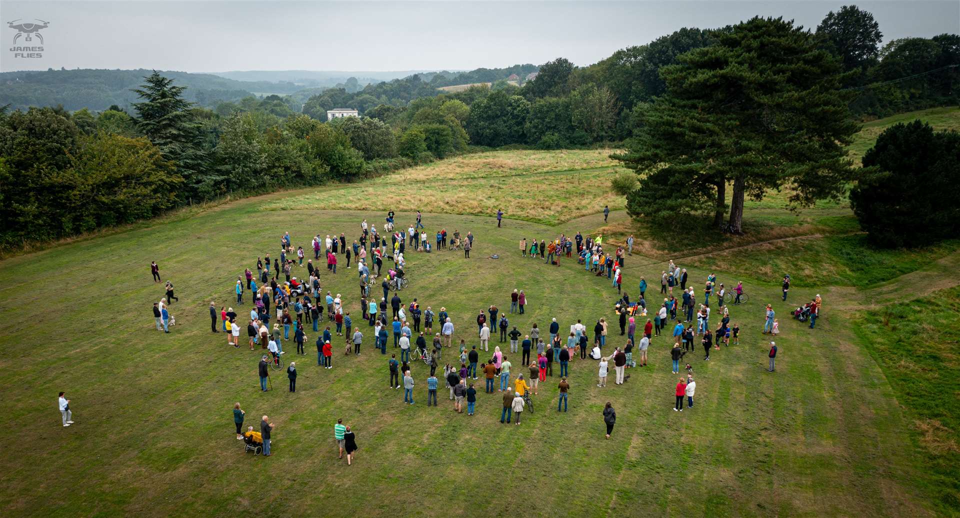 Hundreds of people gathered at Dukes Meadow to protest the plans. Photo: James Flies from Aerial Solutions (50894905)