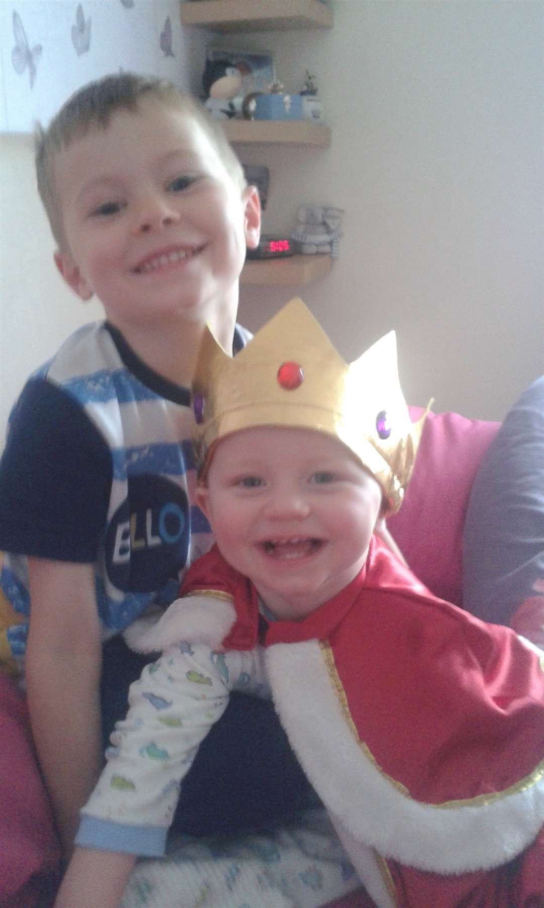 Freddie and his big brother Thomas.
