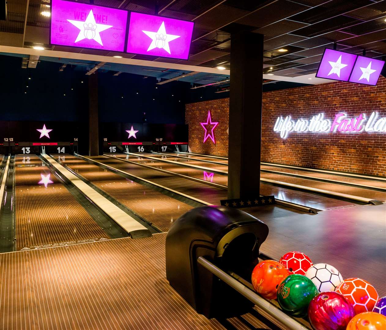 Hollywood Bowl Westwood Cross will offer family entertainment and feature 22 ten-pin bowling lanes. Picture: Hollywood Bowl