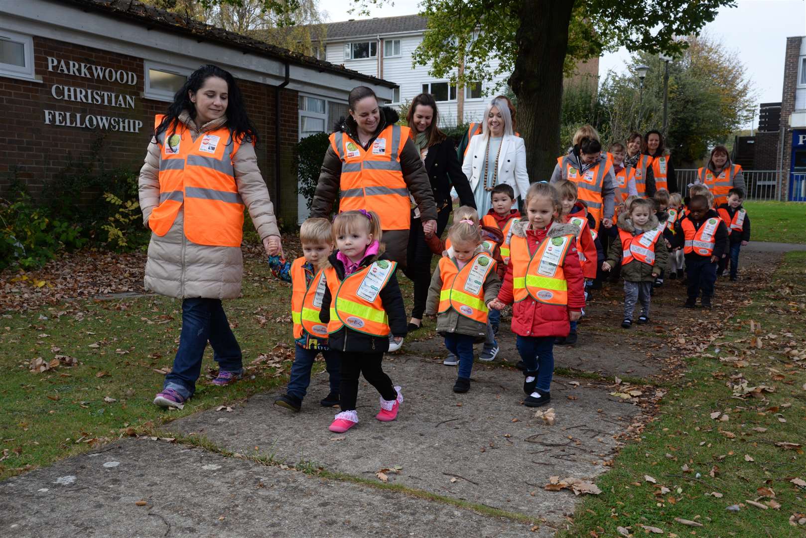 Schools can find out about the KM Charity Team's walk to school schemes at the Clean Air for Schools focus group events. (1946592)
