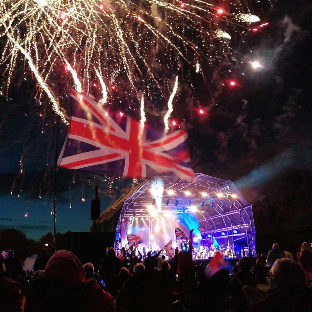Proms are coming to Hole Park Gardens