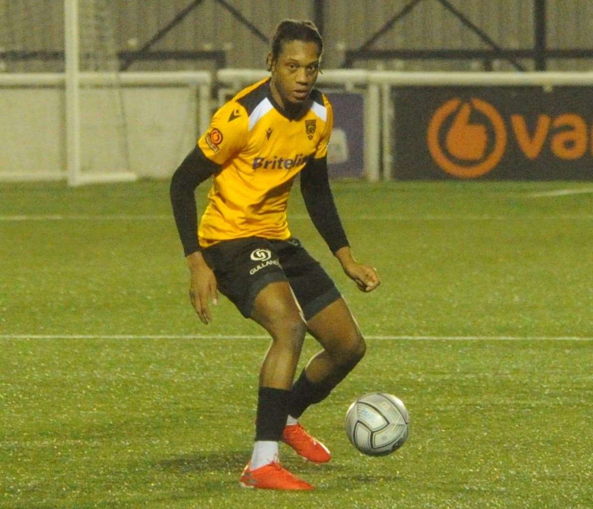 Jaydn Mundle-Smith in action for Maidstone against Braintree Picture: Steve Terrell
