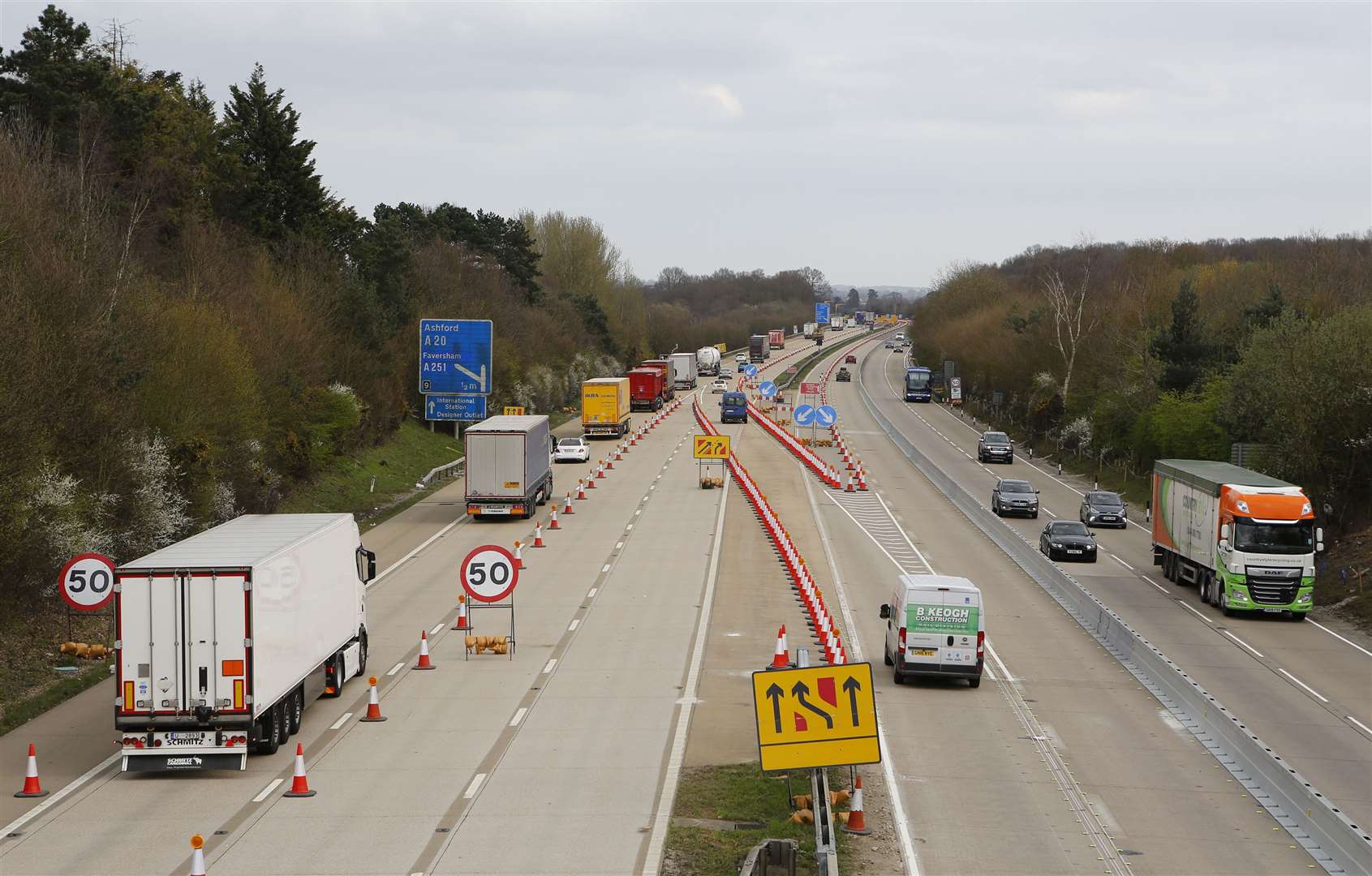 Operation Brock in place on M20 between junctions 8 & 9
