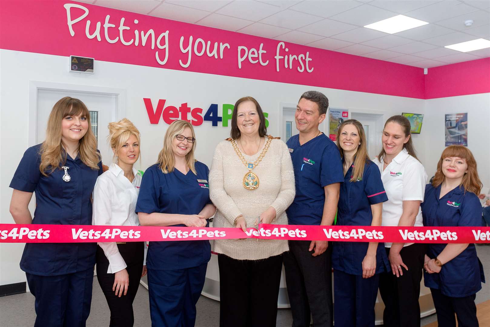 Former Mayor of Swale, Cllr Lesley Ingham, opening the Vets4Pets branch in Sittingbourne in 2017