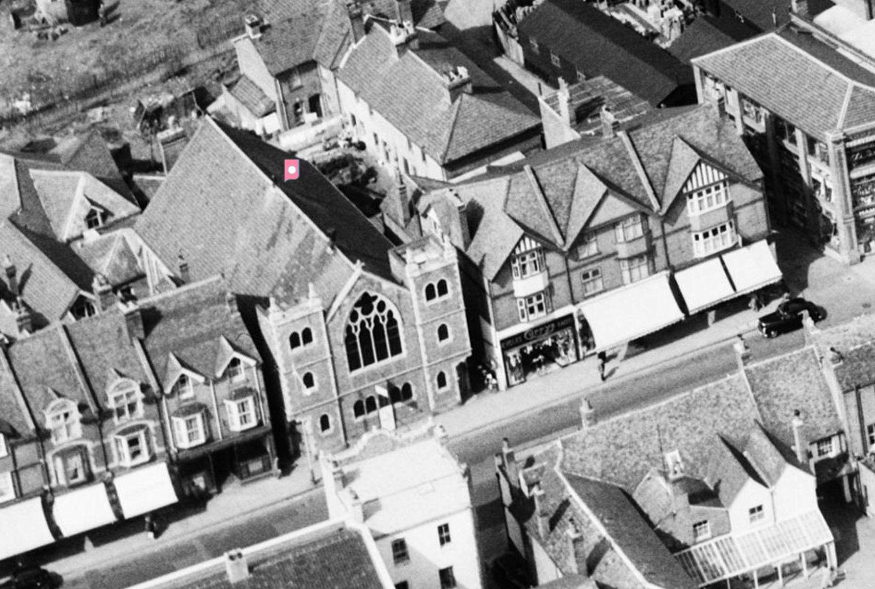 Tonbridge Baptist Church seen from the air