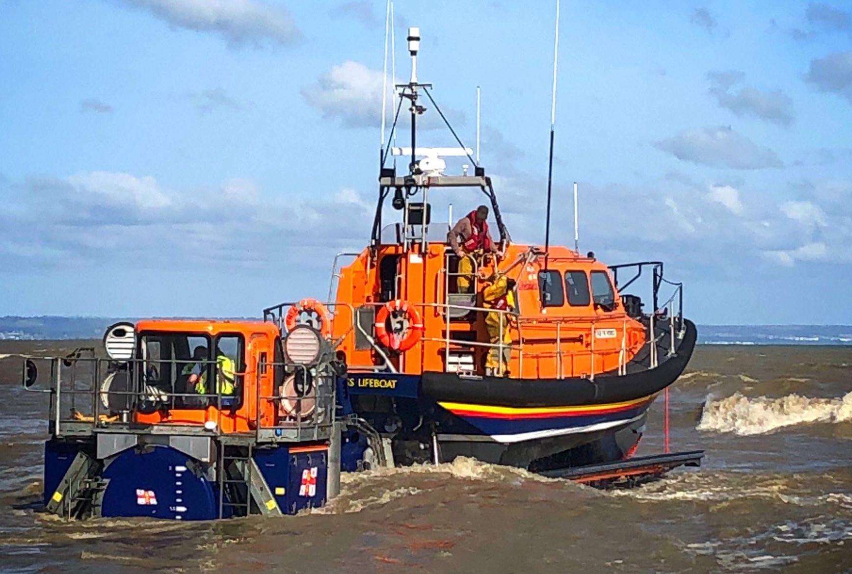 The Dungeness RNLI lifeboat on service launch. Credit: RNLI (4656625)