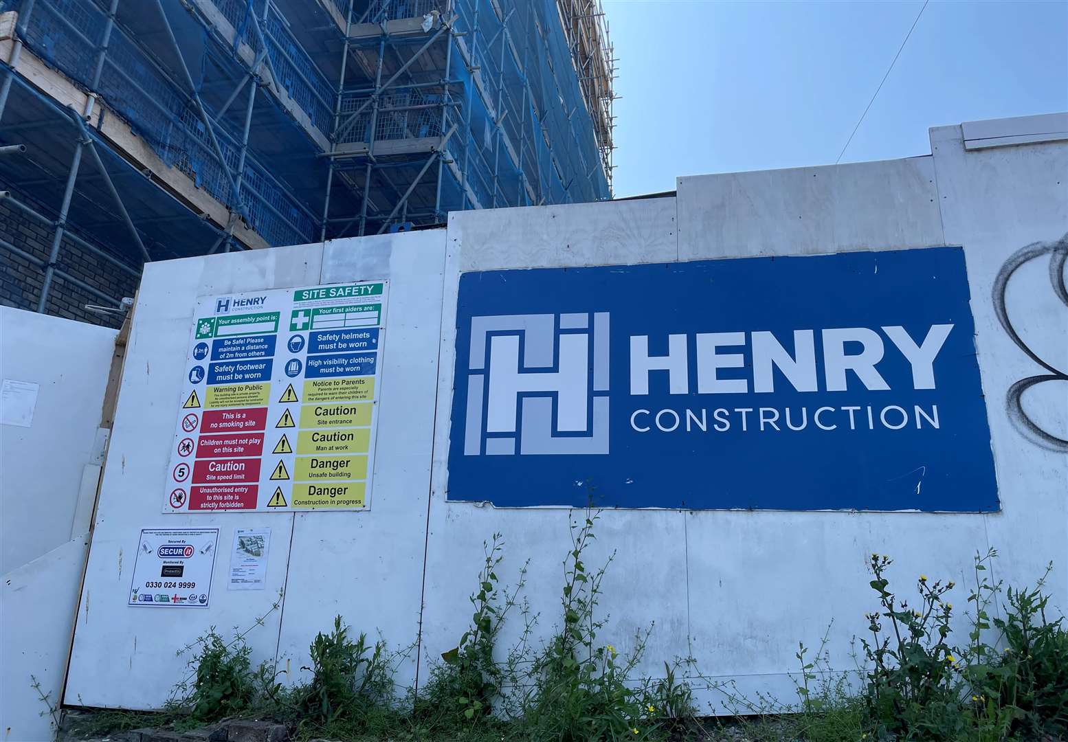 Henry Construction has gone into administration