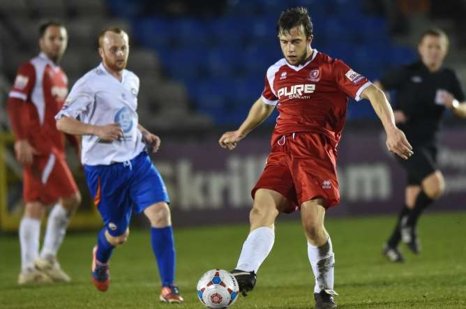 Welling's Jake Gallagher on the ball against Braintree. Picture: Keith Gillard