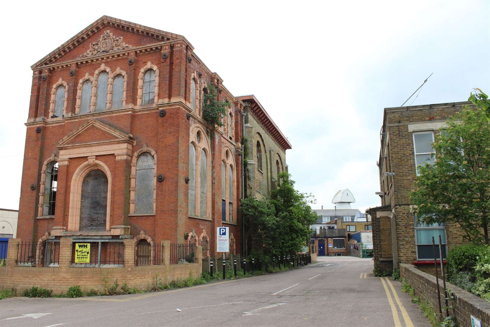 What is to become of the derelict Victorian Sheerness Water Tower in Trinity Road?