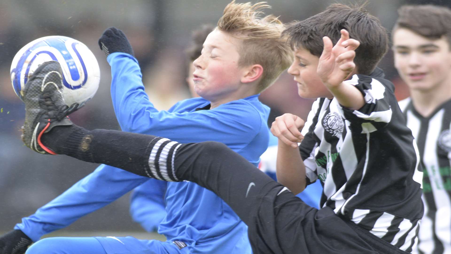 Real 60 Panthers (stripes) on the stretch against Hempstead Valley in the Under-12 John Leeds final Picture: Ruth Cuerden