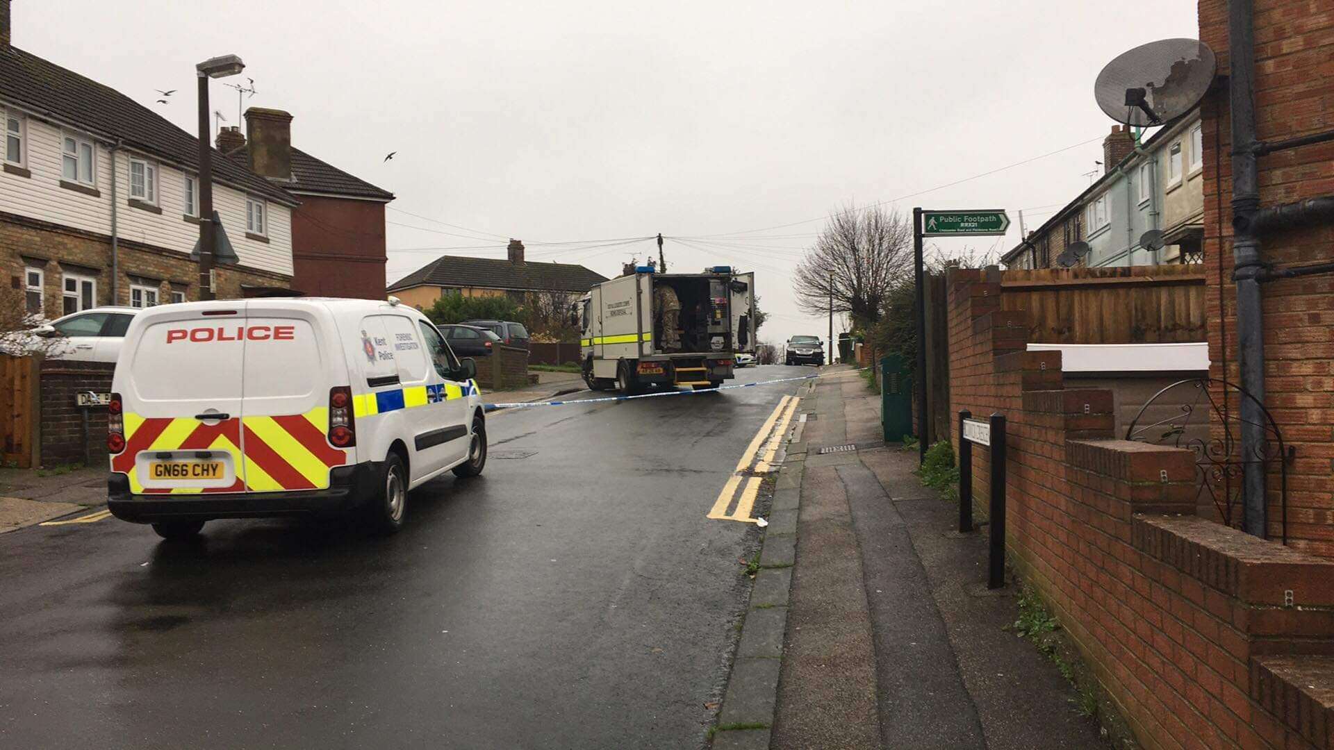 A bomb disposal unit is on Dale Road, Rochester (5810487)