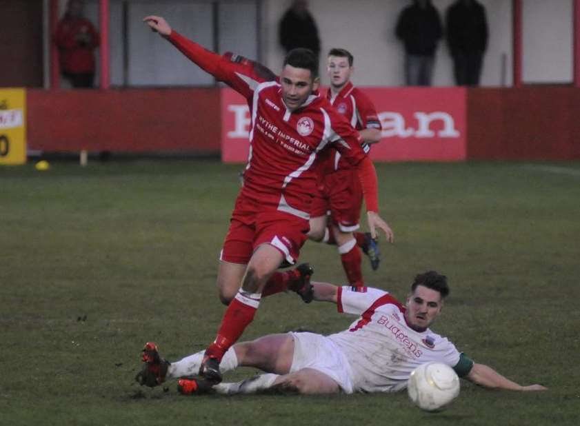Ronnie Dolan, in action for Hythe, made an instant impact at new club Folkestone Picture: Paul Amos