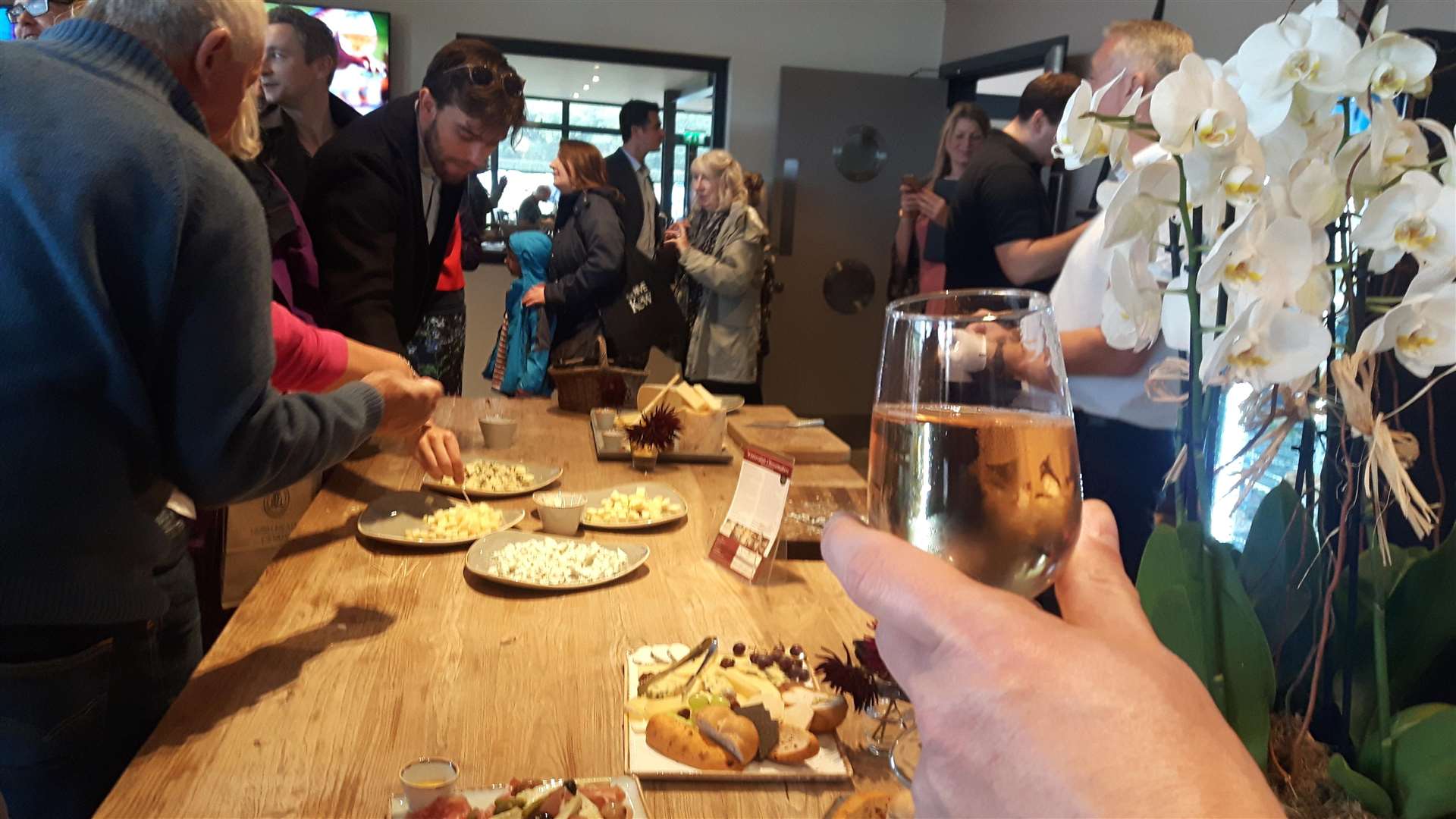 Guests could enjoy cheese tasting alongside the drinks