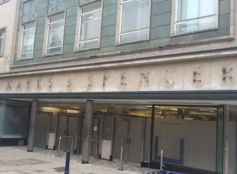 he familiar traditional gold lettering of Marks and Spencer in Gravesend, was taken down after the store closed
